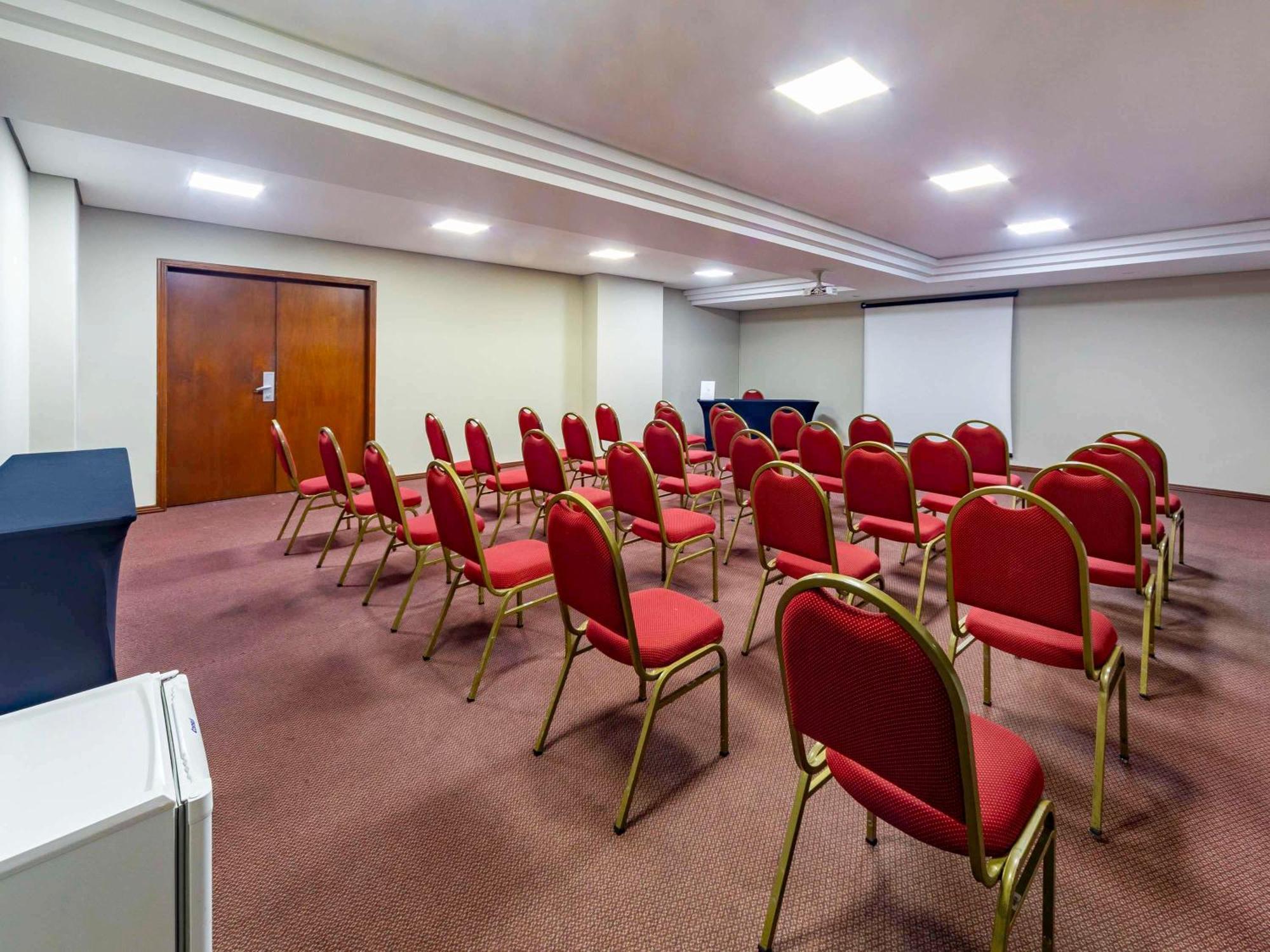 Mercure Curitiba Golden Экстерьер фото