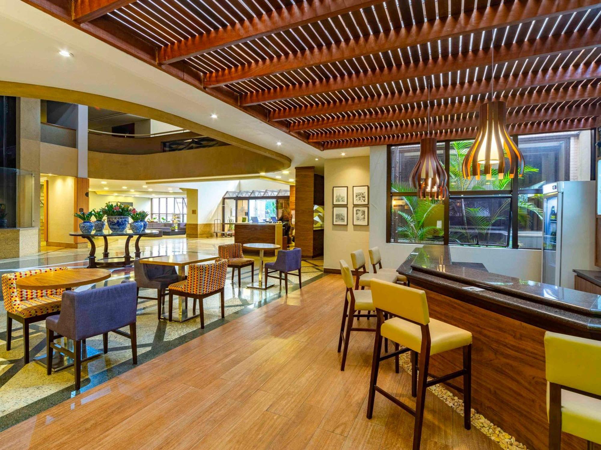 Mercure Curitiba Golden Экстерьер фото