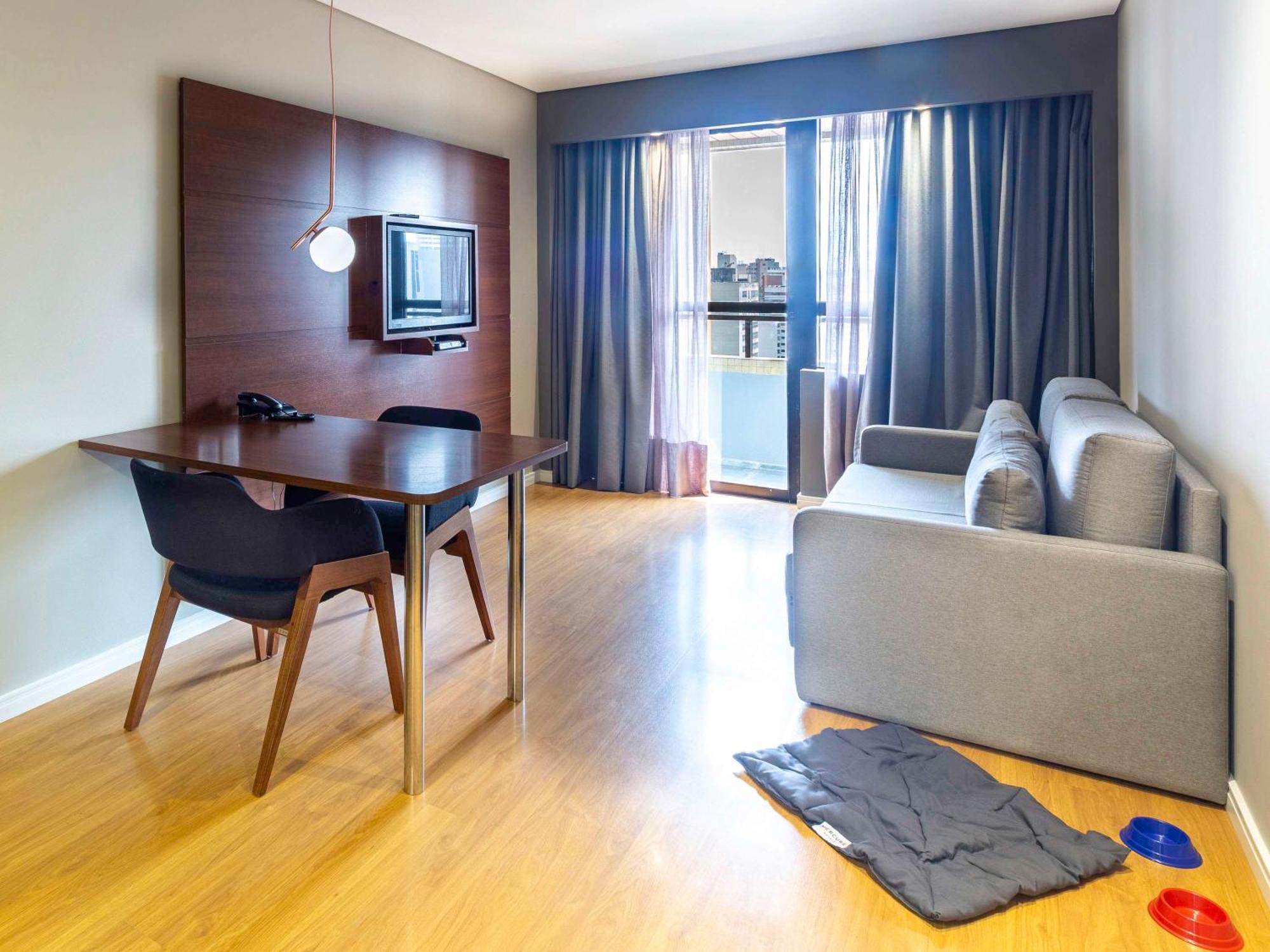 Mercure Curitiba Golden Экстерьер фото