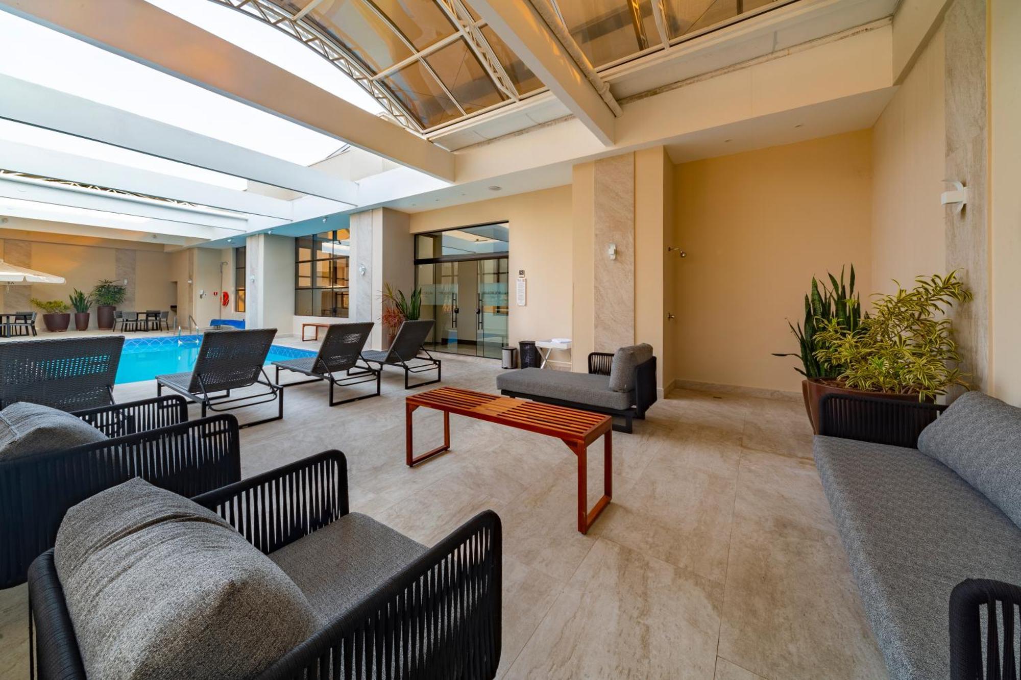 Mercure Curitiba Golden Экстерьер фото